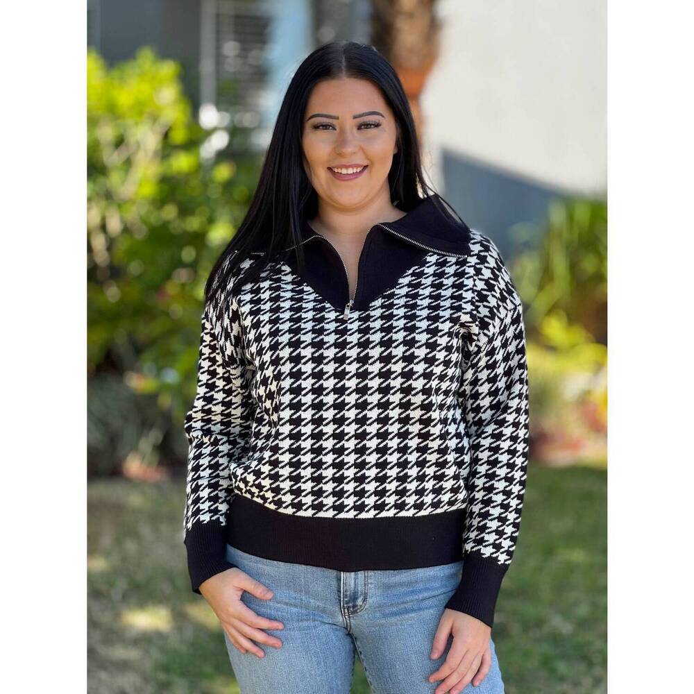 NEW SOUTHERN GRACE the estes park half zip sweater in black